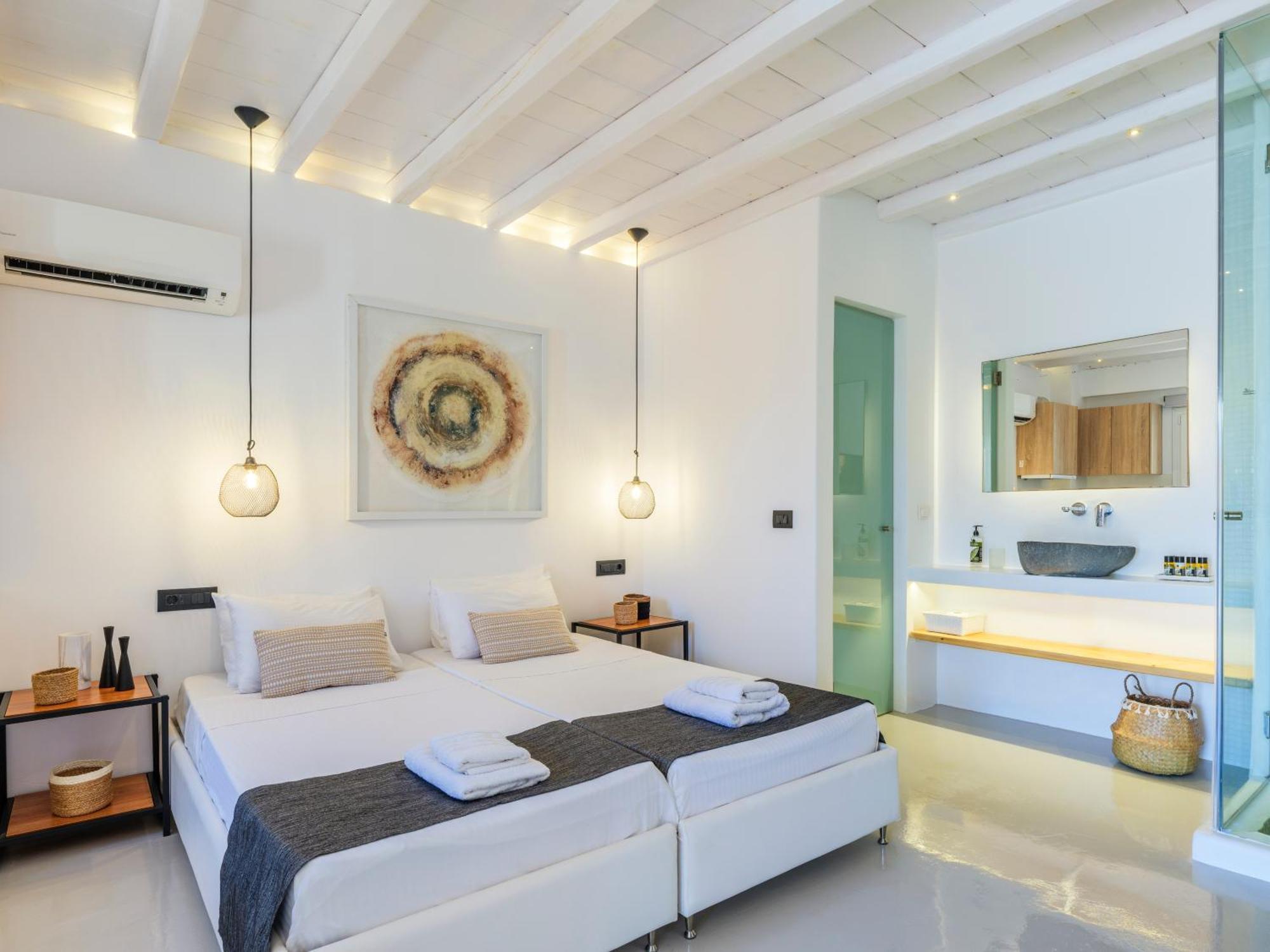 Sundance Suites Mykonos Merchia Beach Exterior photo