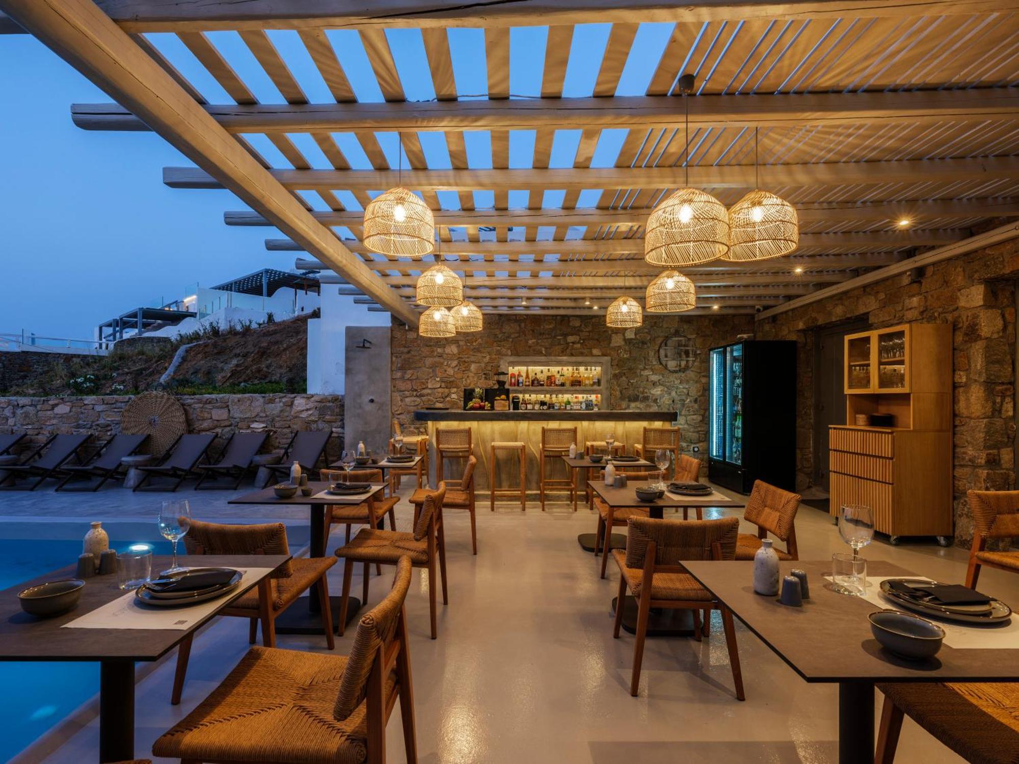 Sundance Suites Mykonos Merchia Beach Exterior photo