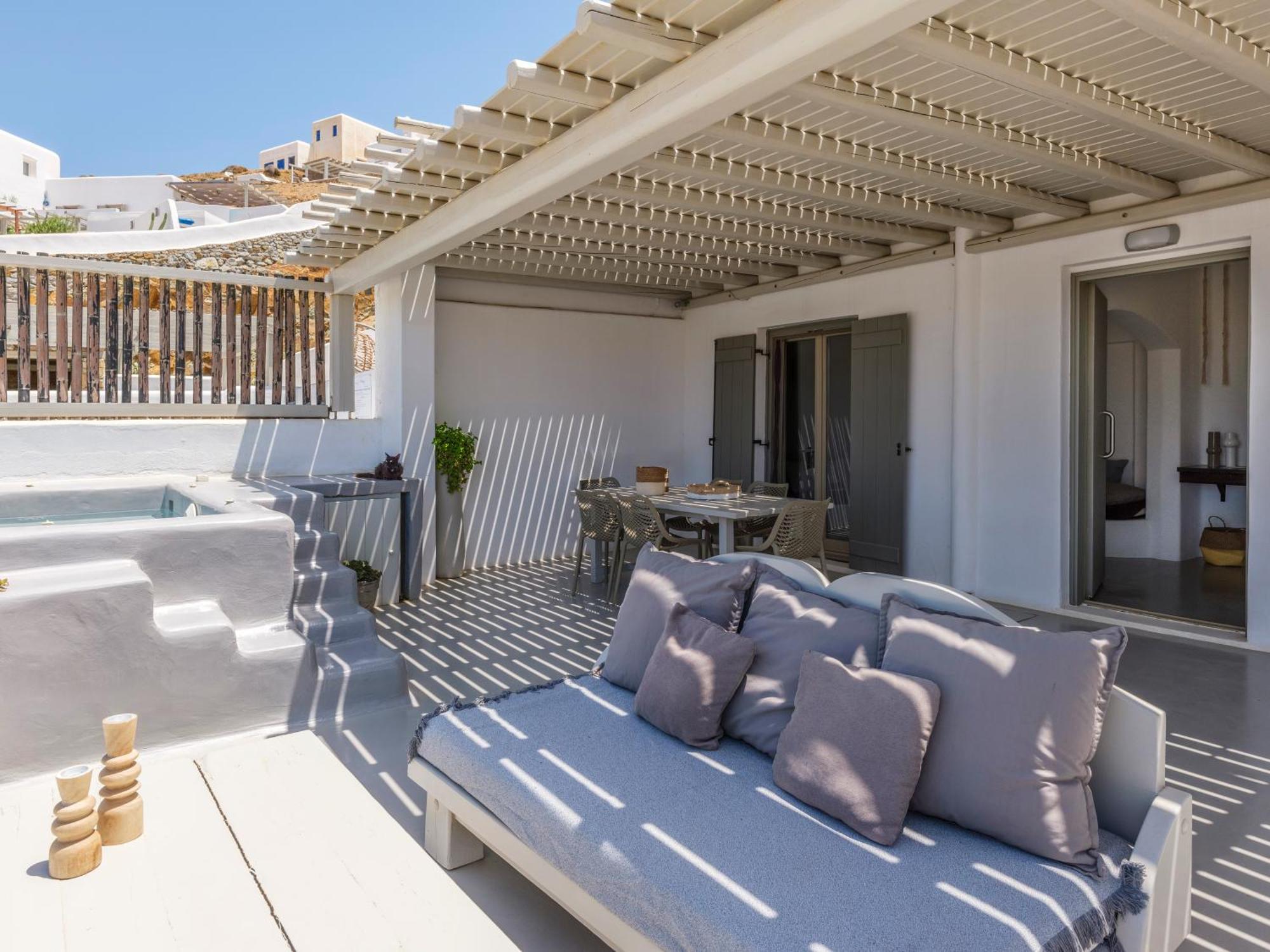 Sundance Suites Mykonos Merchia Beach Exterior photo