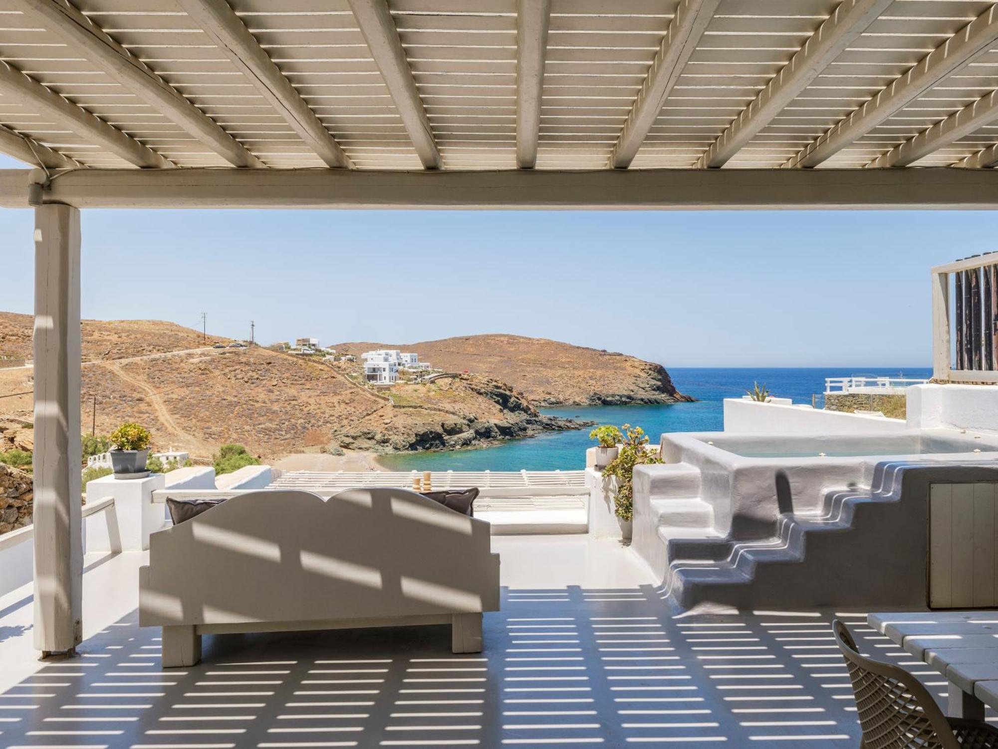 Sundance Suites Mykonos Merchia Beach Exterior photo